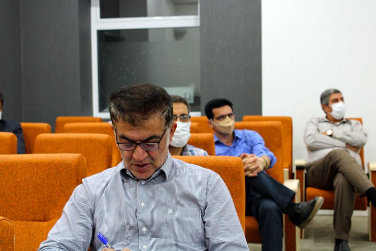 دکتر مهرداد کریمی
